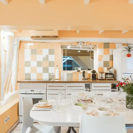 Loft Honfleurais 10 Personnes - Coeur Historique بيت للعطل