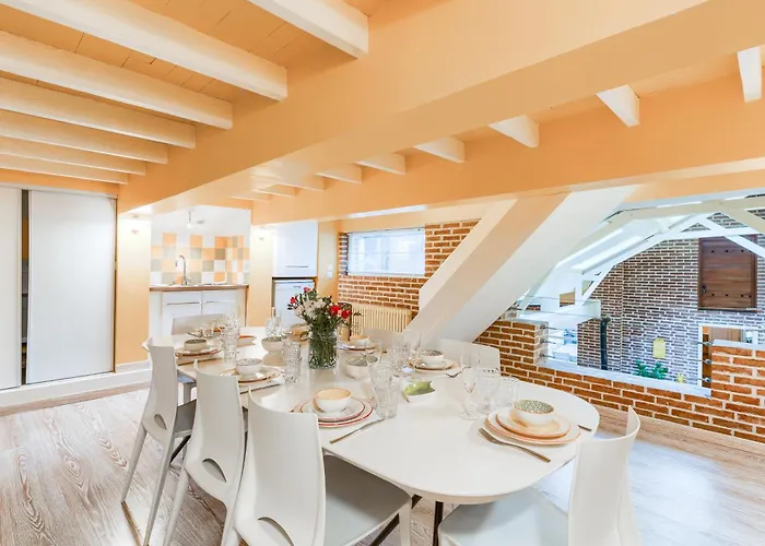 Дом отдыха Loft Honfleurais 10 Personnes - Coeur Historique